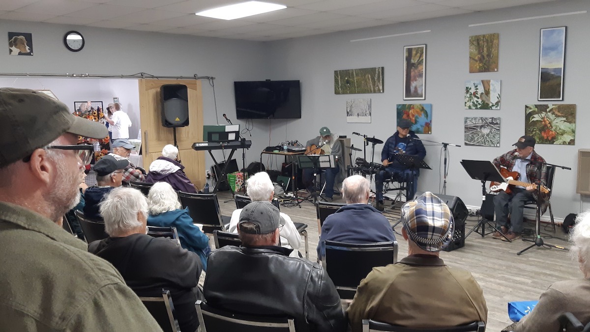 Fall Music Jam Connects Community